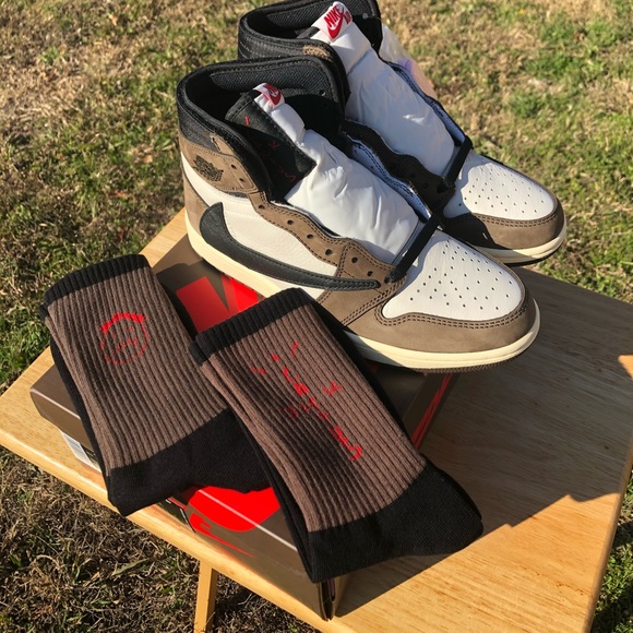 Travis Scott Jordan 1 CUSTOM SOCKS Cactus Jack - Picture 3 of 3